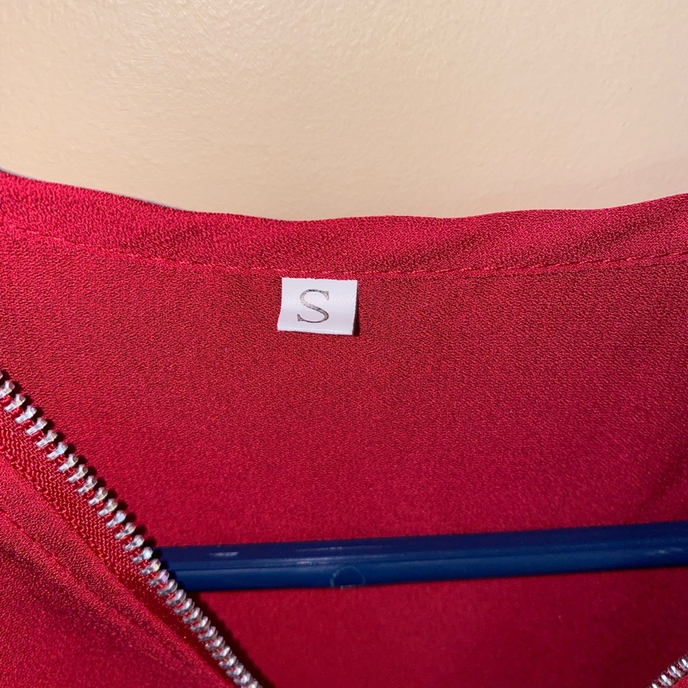 Women’s Blouse size Small - Picture 2 of 3